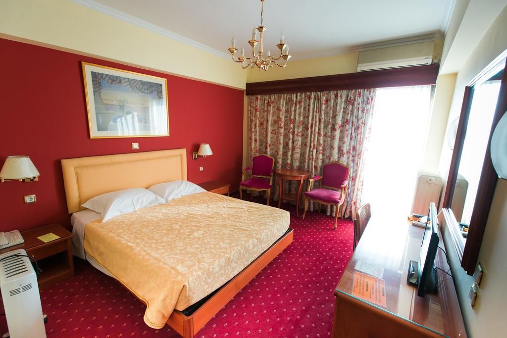 Grand Hotel Лариса Екстер'єр фото