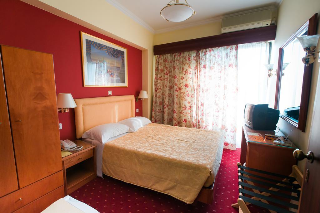 Grand Hotel Лариса Екстер'єр фото