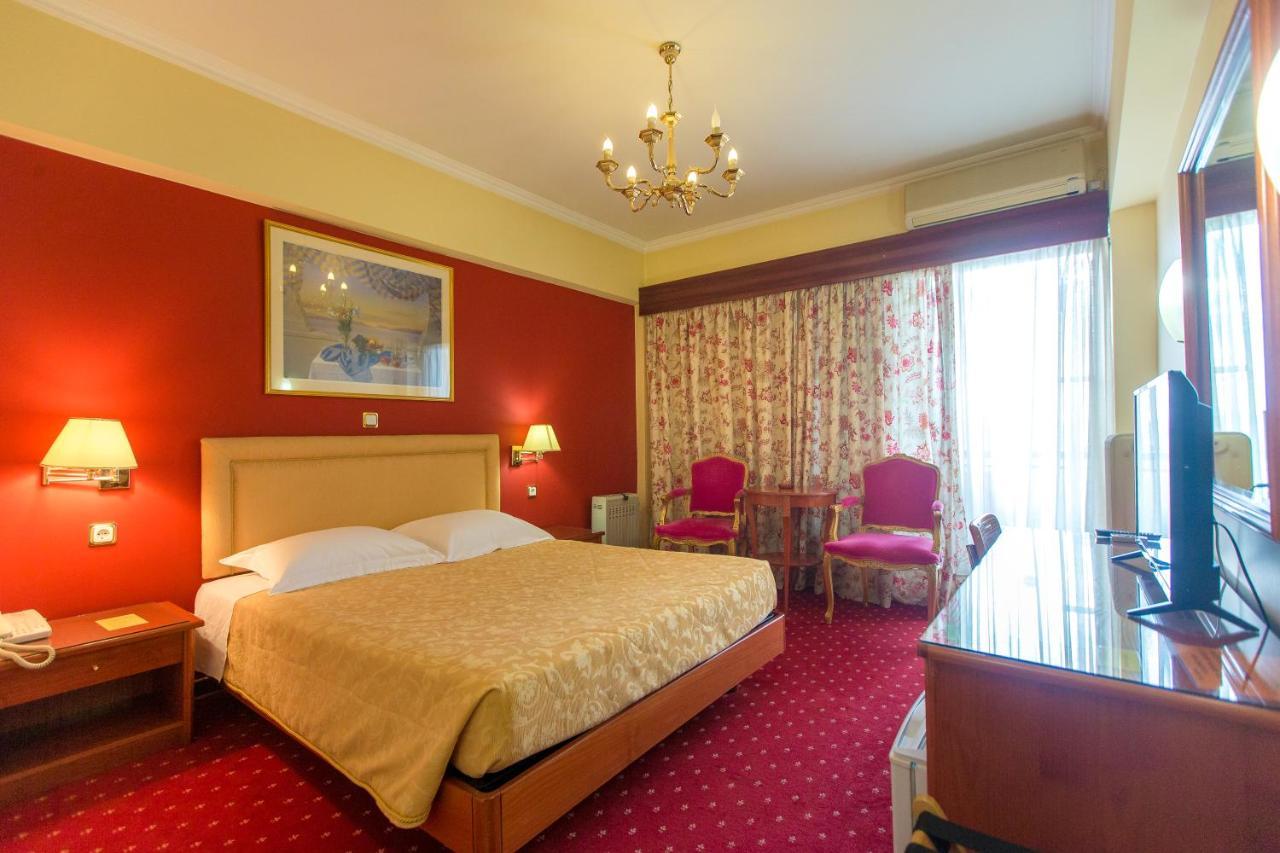 Grand Hotel Лариса Екстер'єр фото